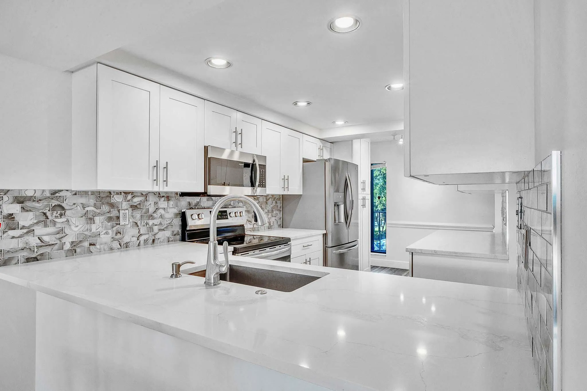 15 Kitchen (3)