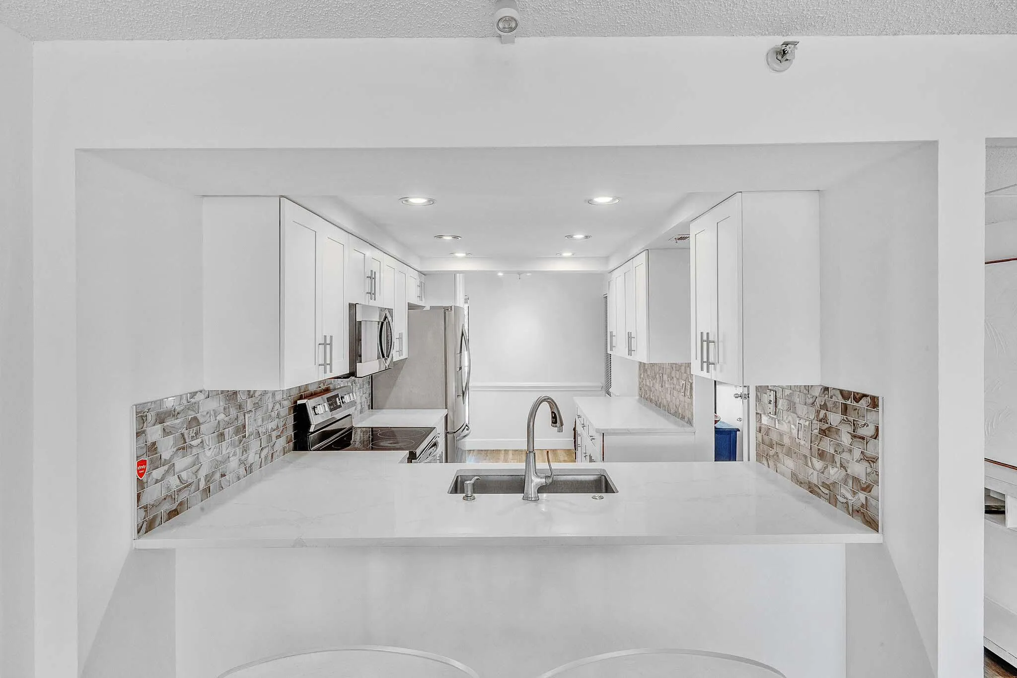 15 Kitchen (2)