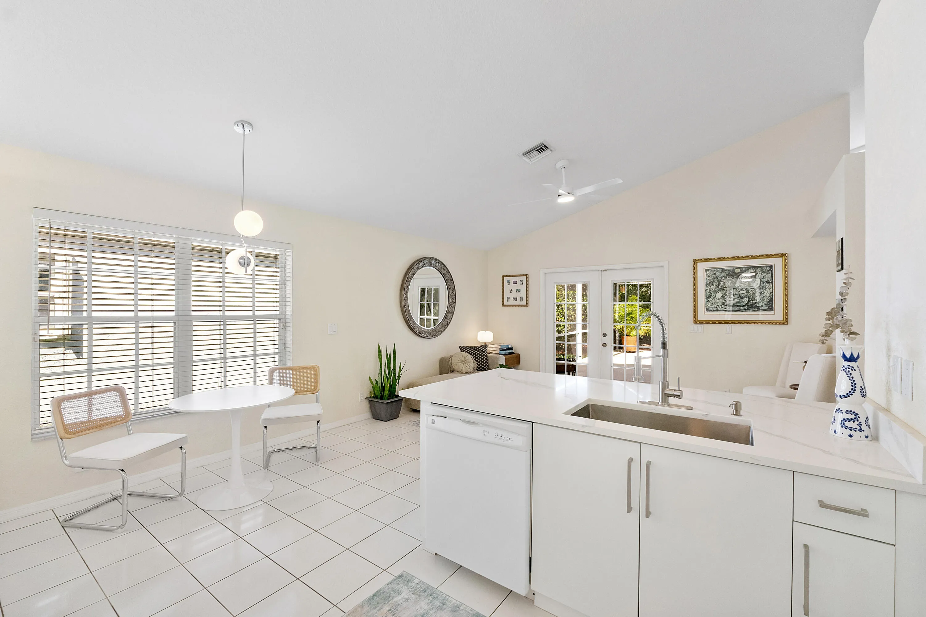 2016 Island Cir_047