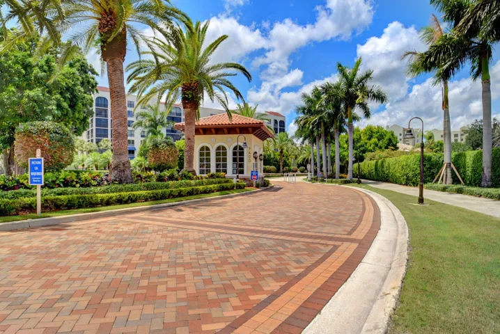 68-web-or-mls-Boca Pointe (2)