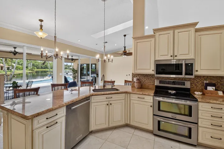 Updated/upgraded kitchen. Double ovens. Stainless appliances.