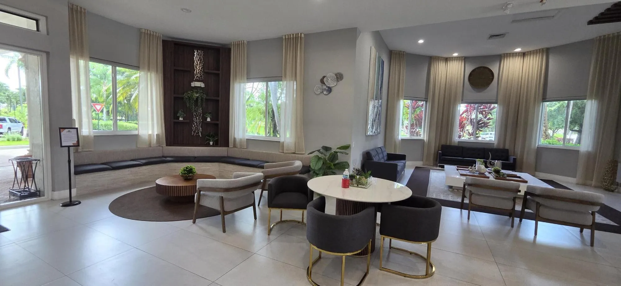 Clubhouse Lobby