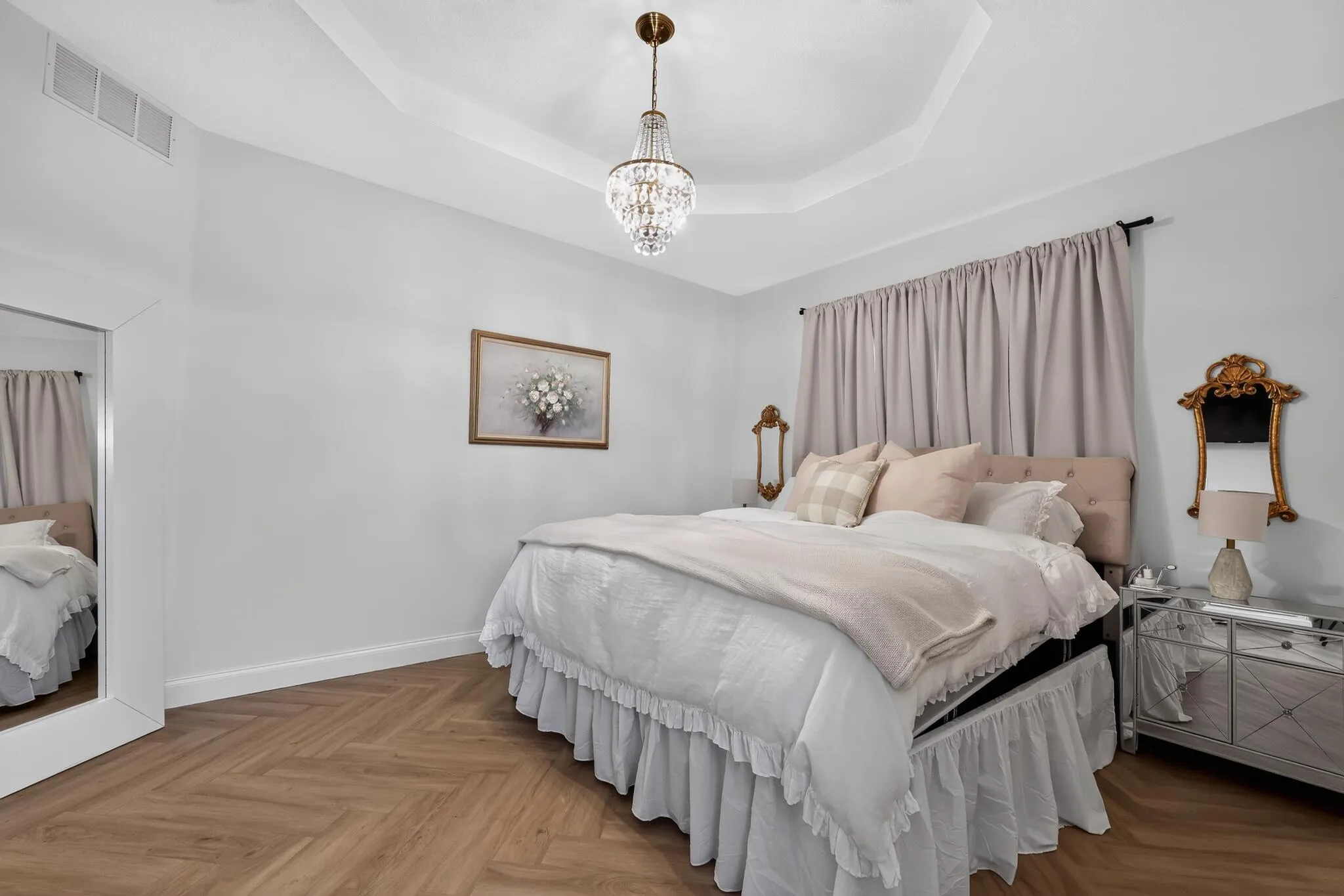2159_Man_of_War-Bedroom-0025
