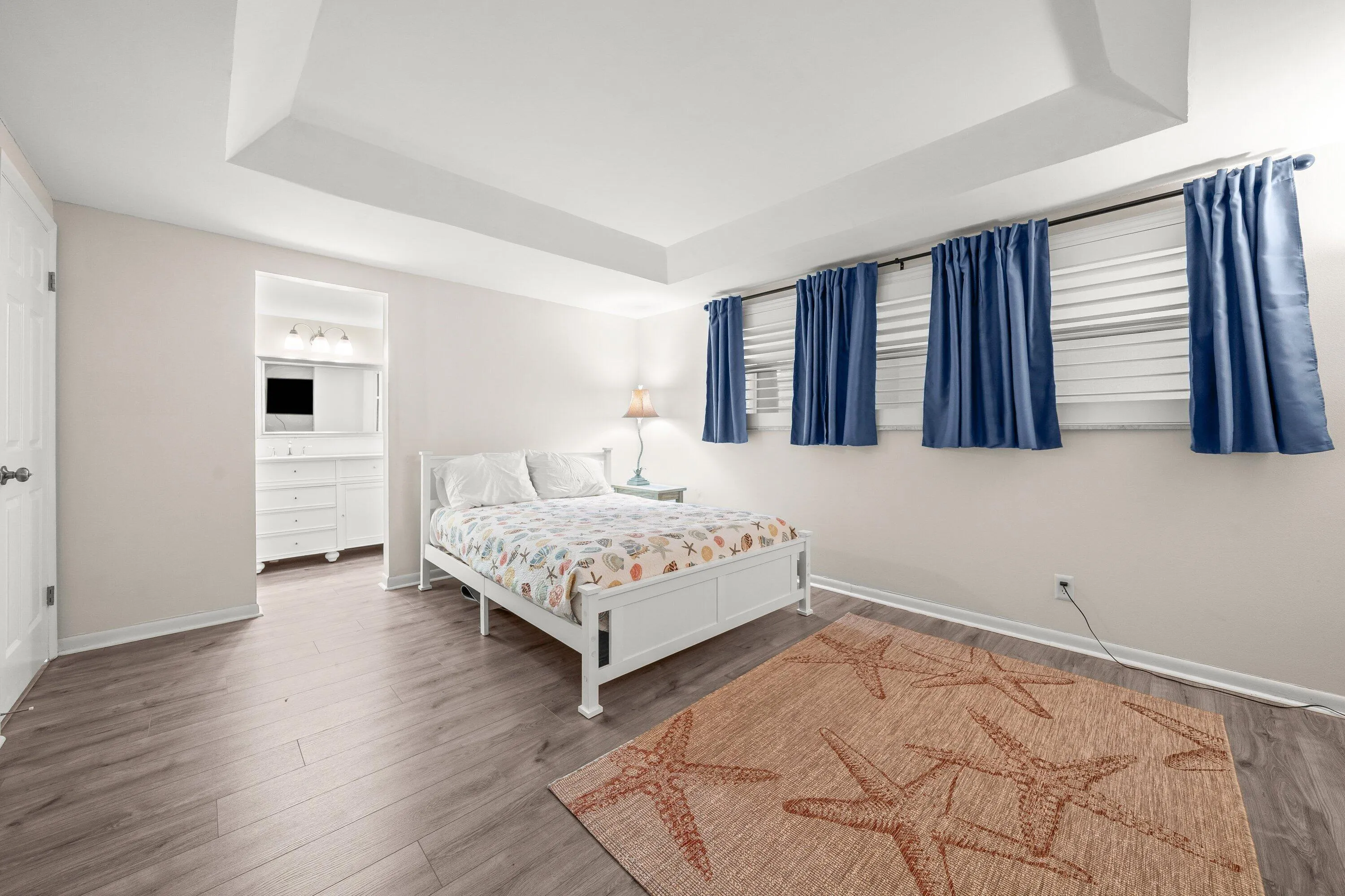 2525 Florida 130