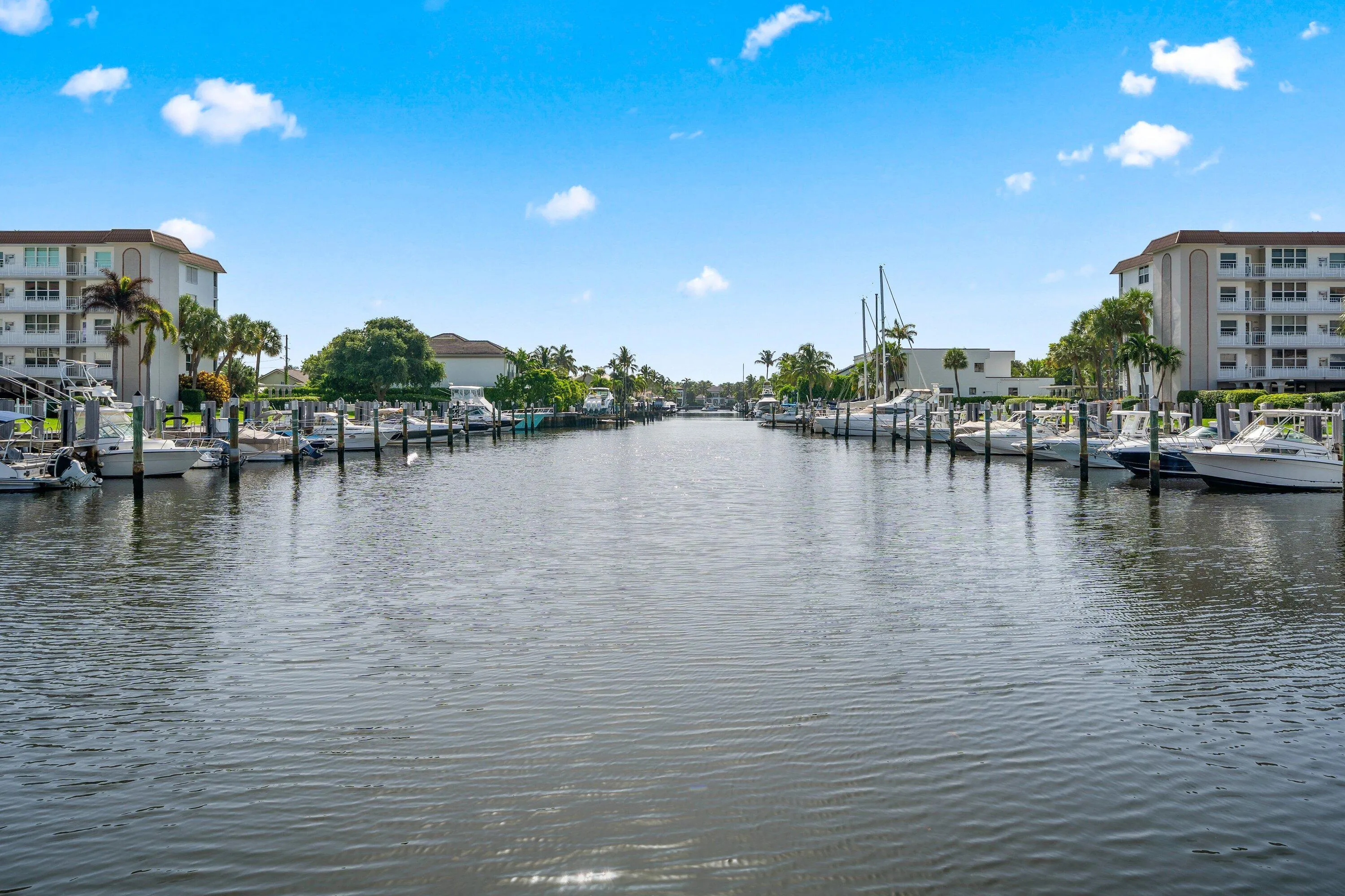 2525 Florida 130