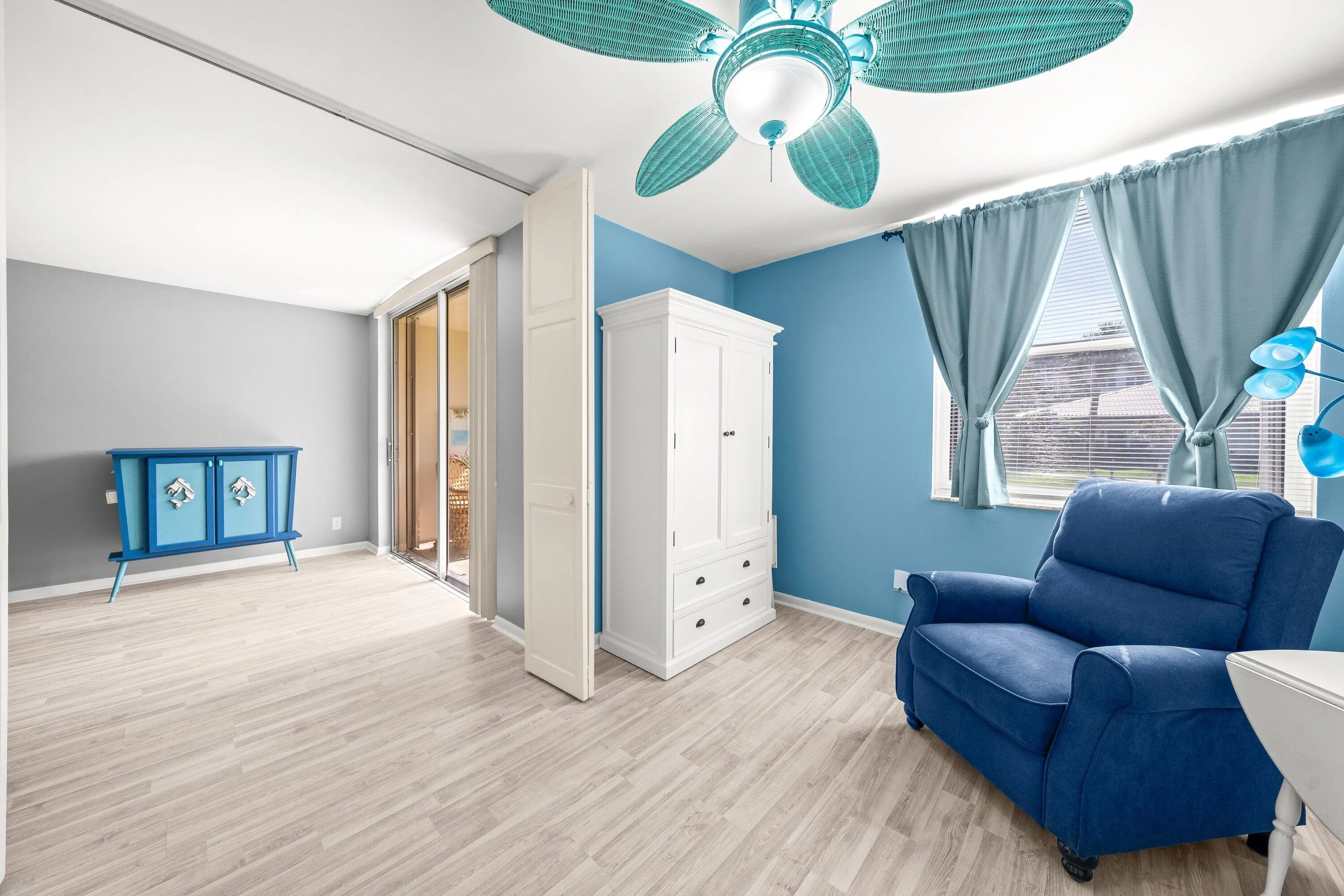 2525 Florida 130