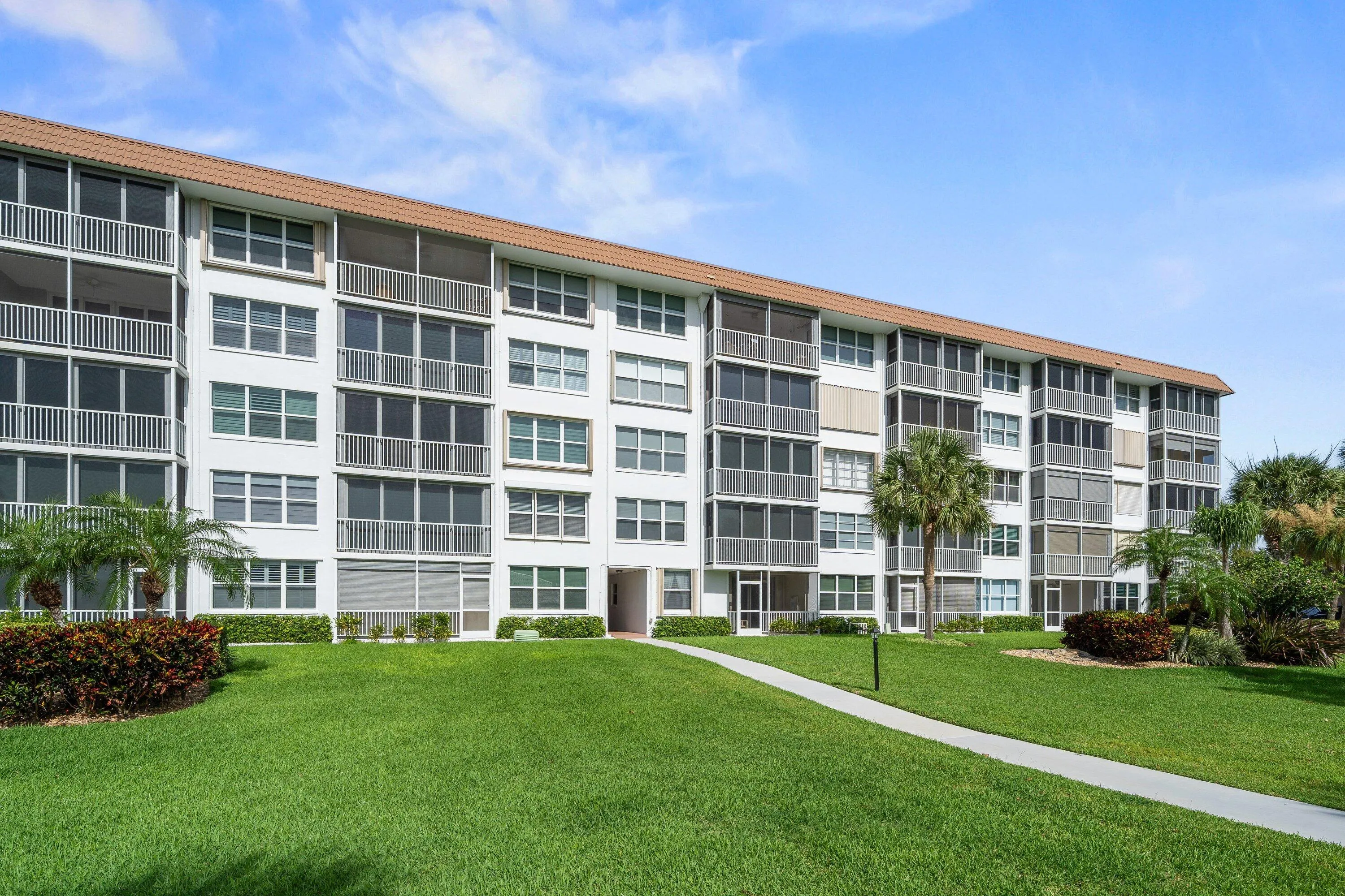 2525 Florida 130
