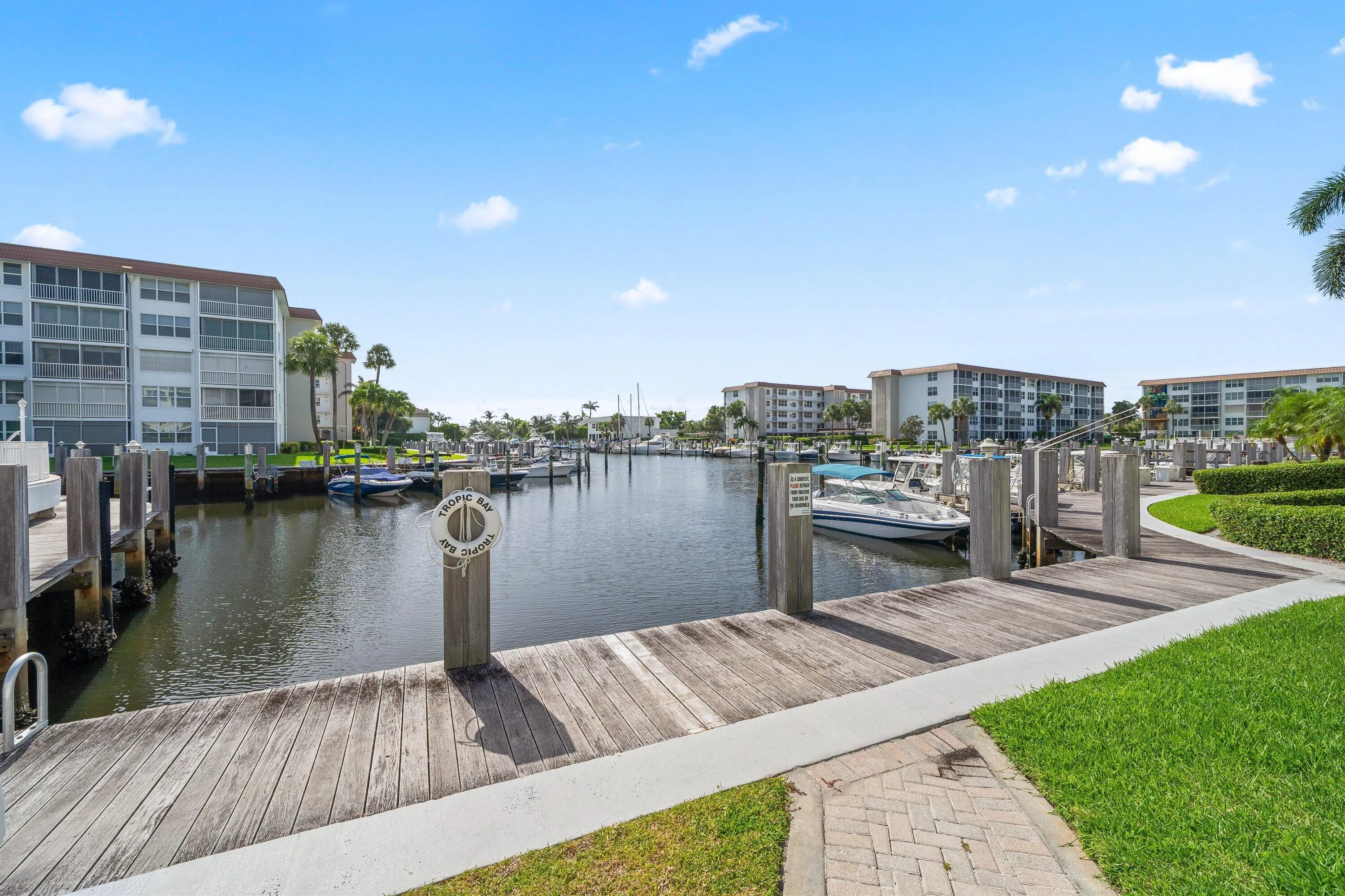2525 Florida 130