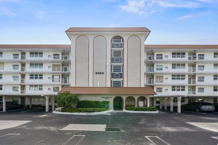 2525 Florida 130