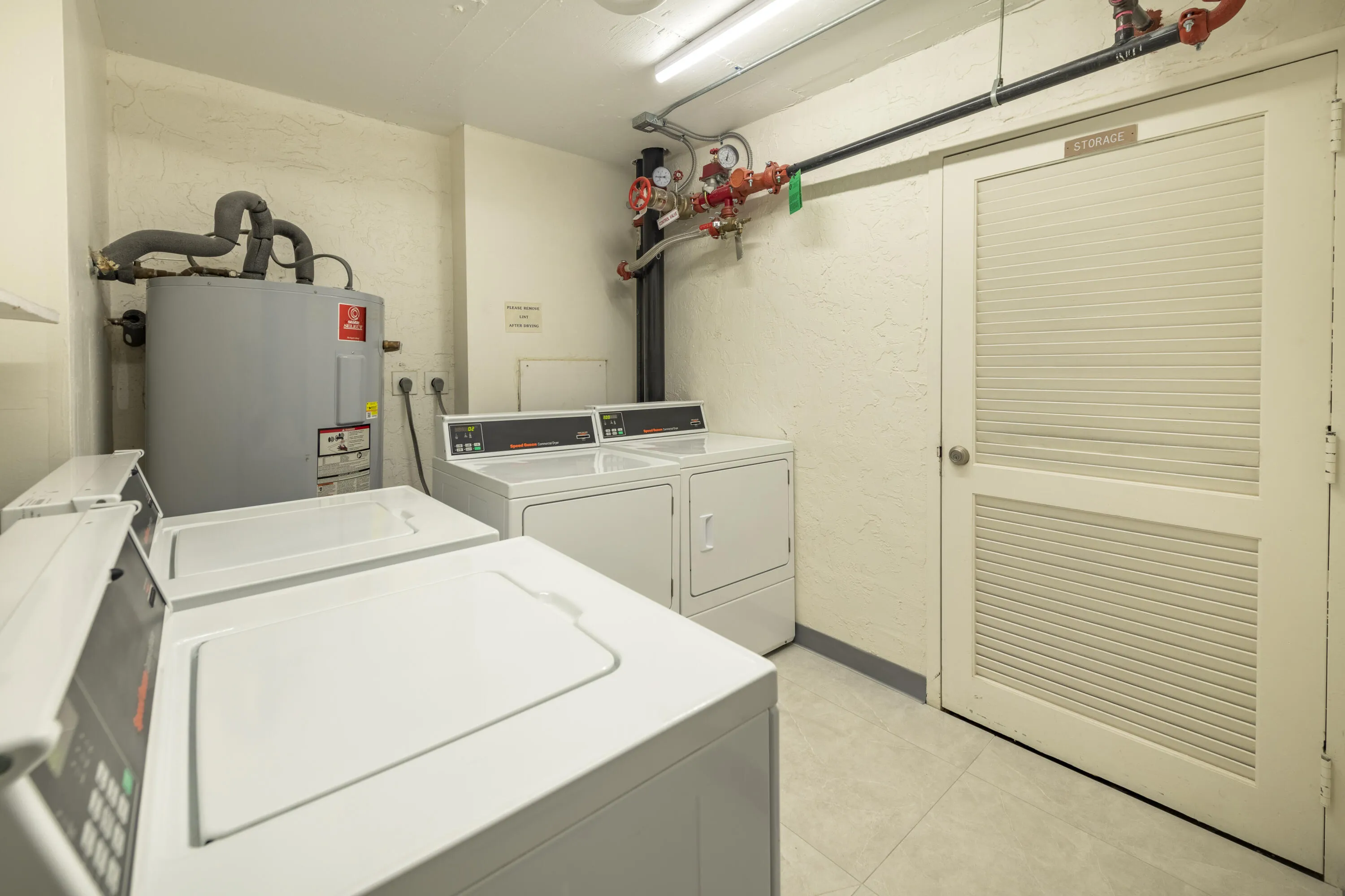 4th Floor Laundry Room