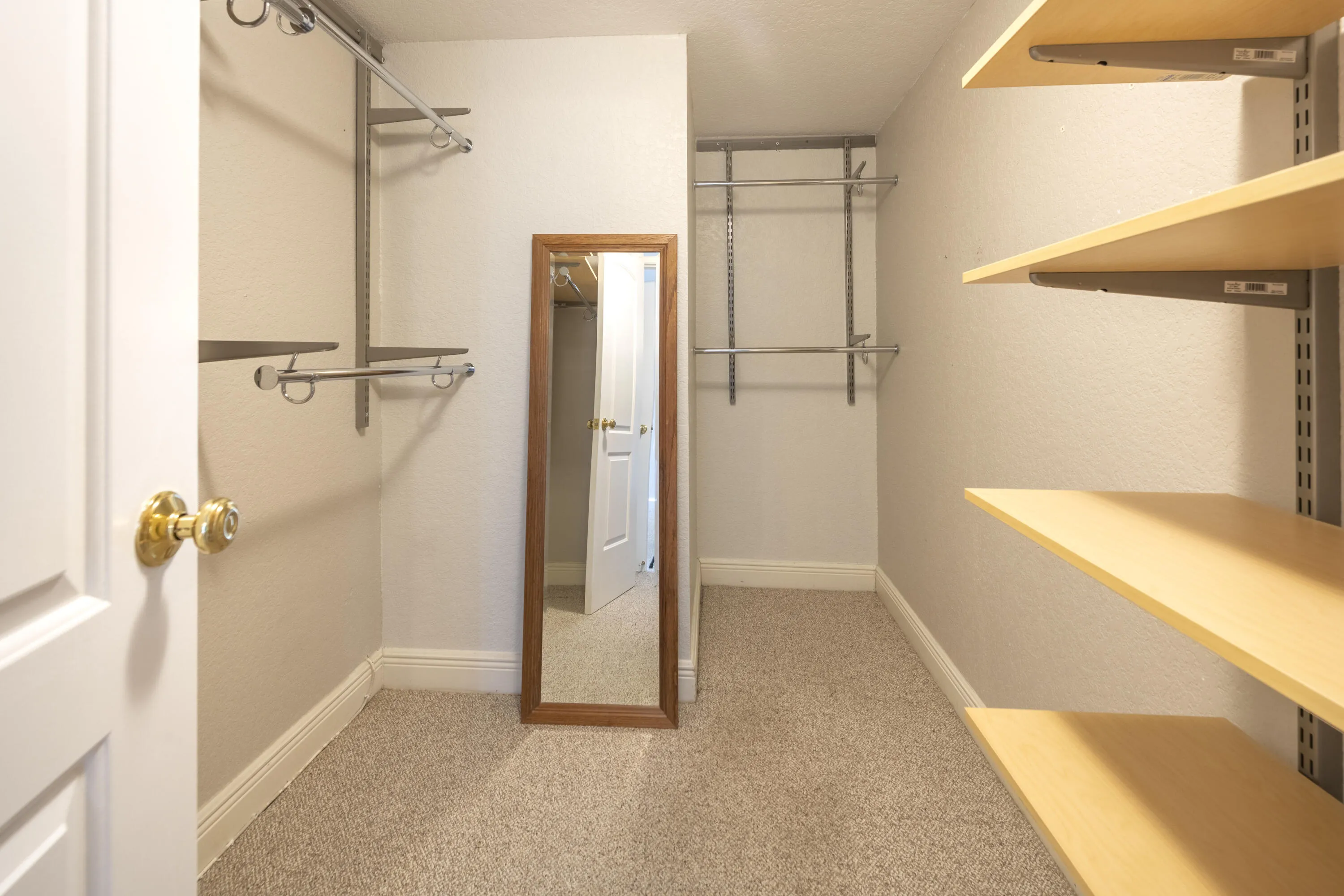 Master Walk In Closet