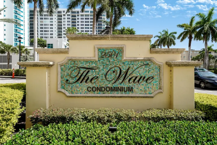 The Wave Condo