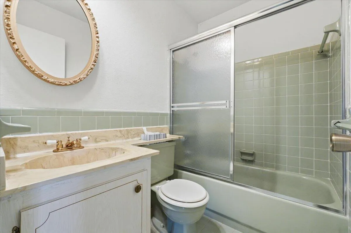 21-Bathroom 2