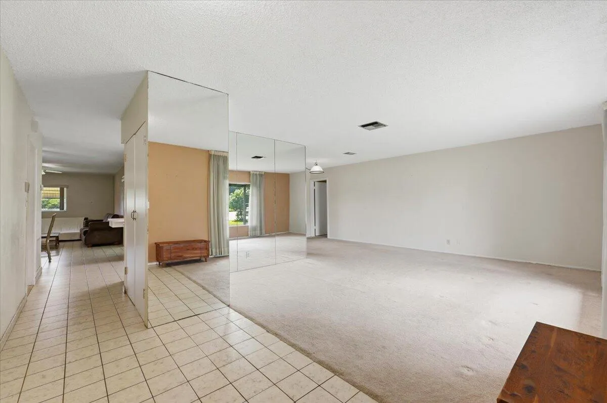 08-Living Room
