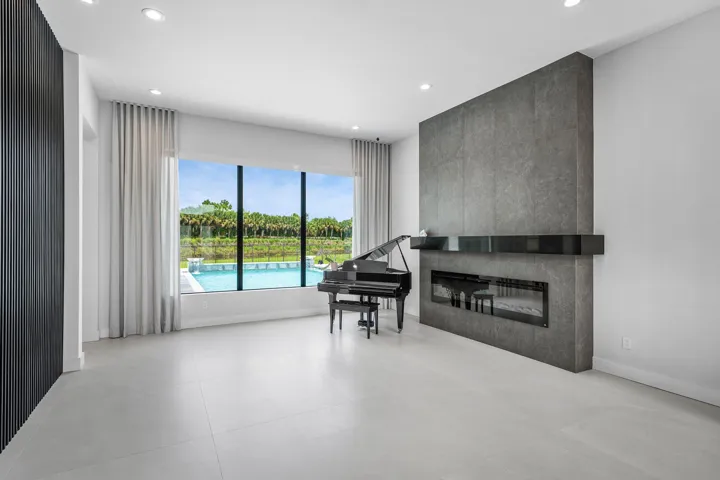 008-9611ChiantiClassicoTerrace-BocaRaton