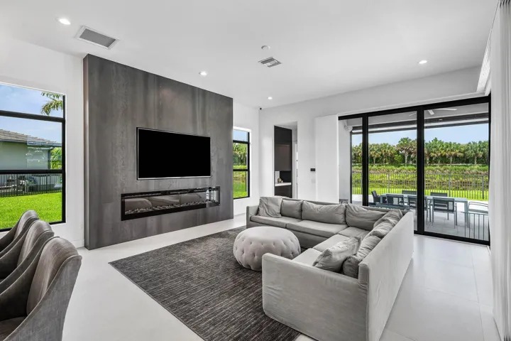020-9611ChiantiClassicoTerrace-BocaRaton