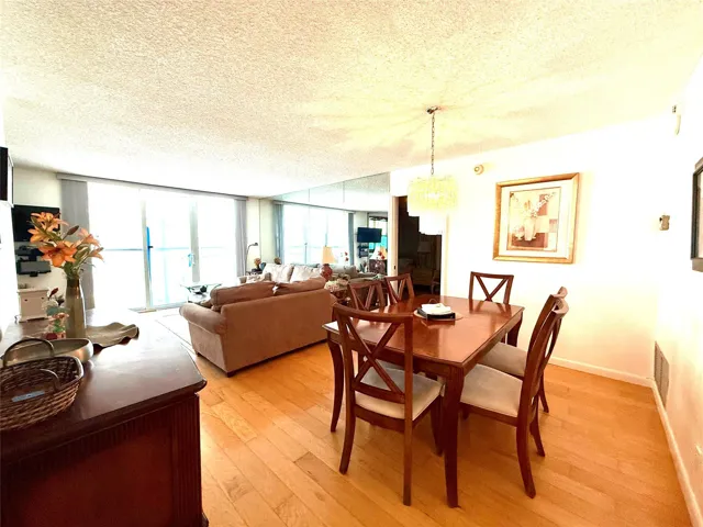 Dining/Living room