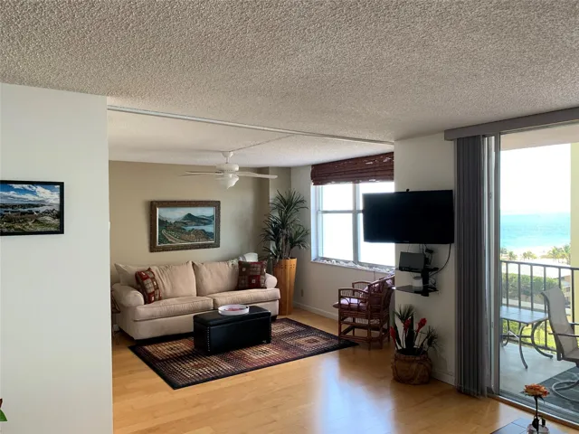 Convertible bedroom