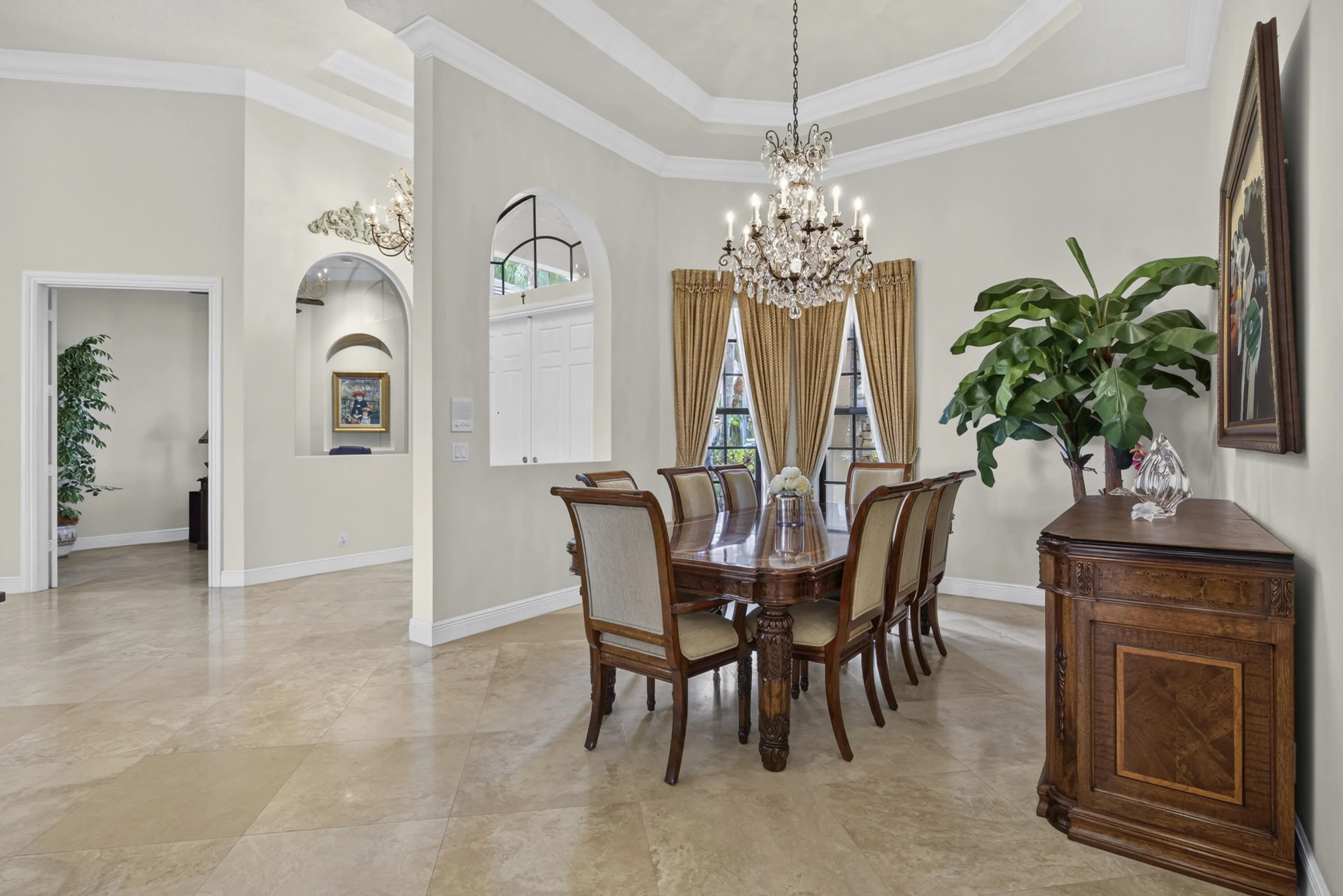 Dinning Room with beautiful Tray Cielings