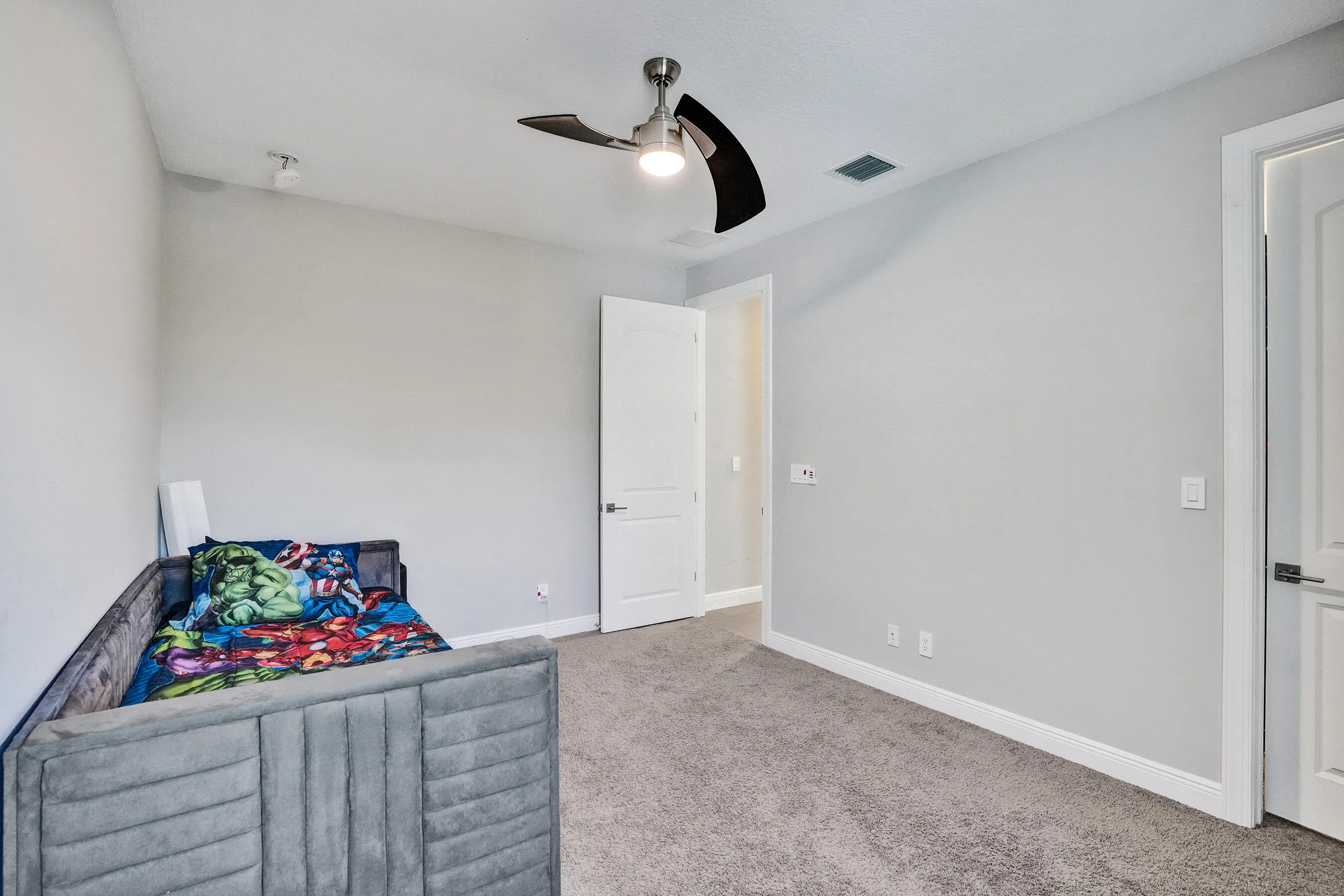 Property photo 35
