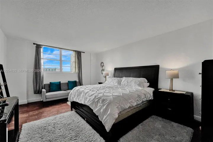Main bedroom