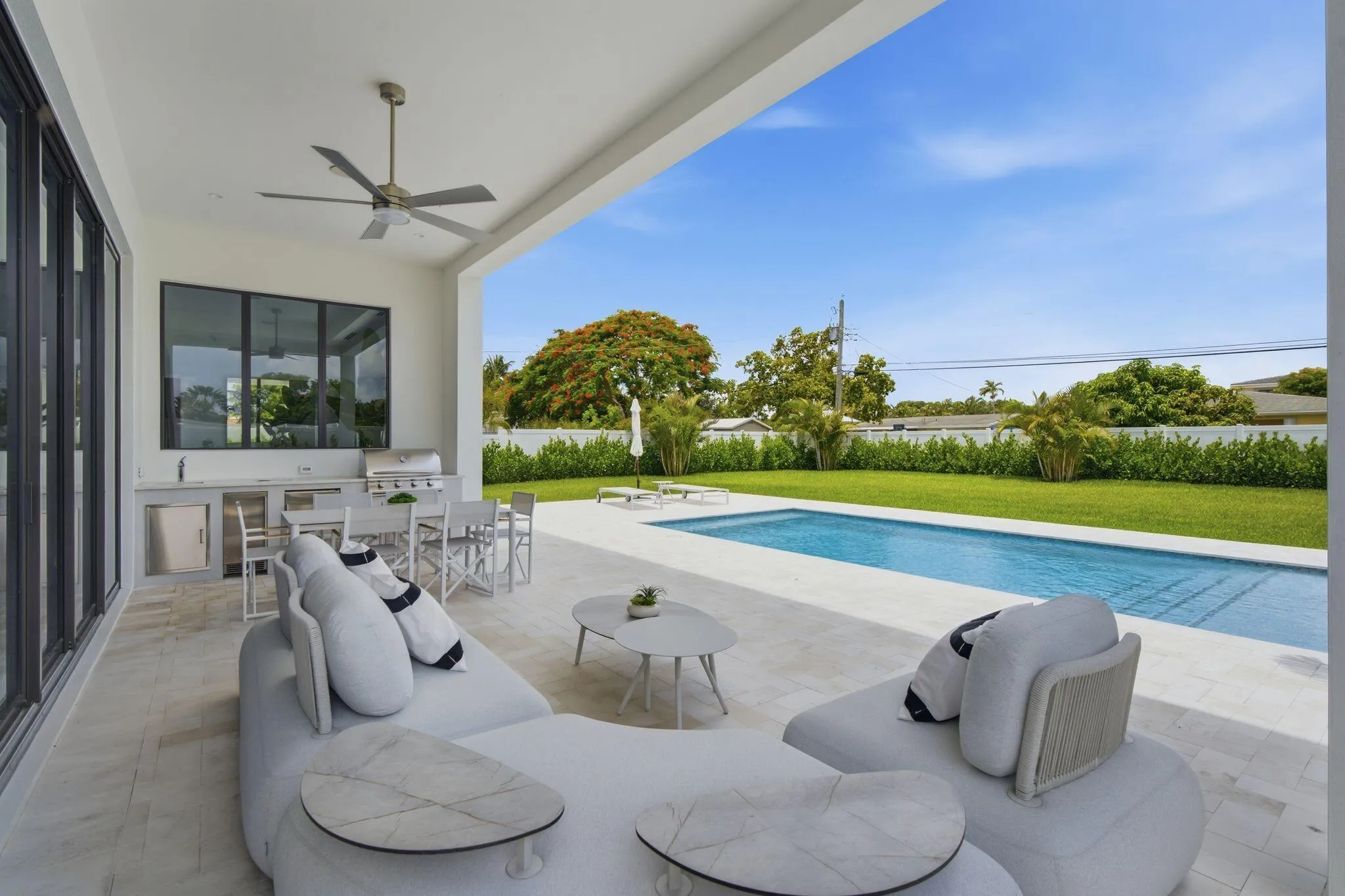 261 NW 8th St Boca Raton FL 39
