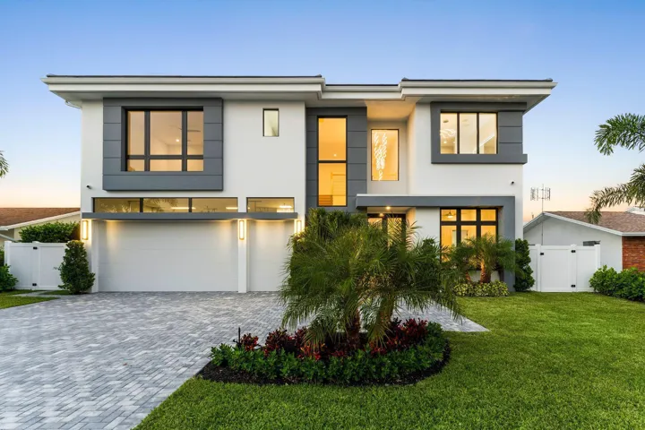 261 nw 8th st Boca Raton 8