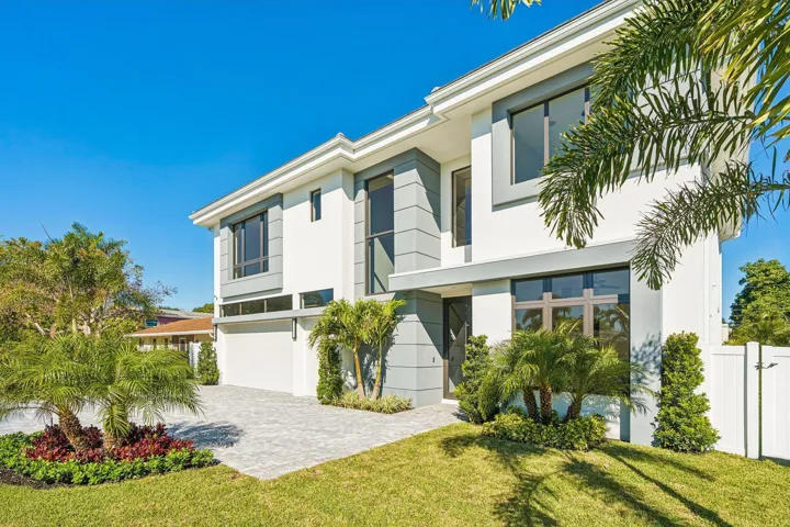 261 NW 8th St Boca Raton FL 6