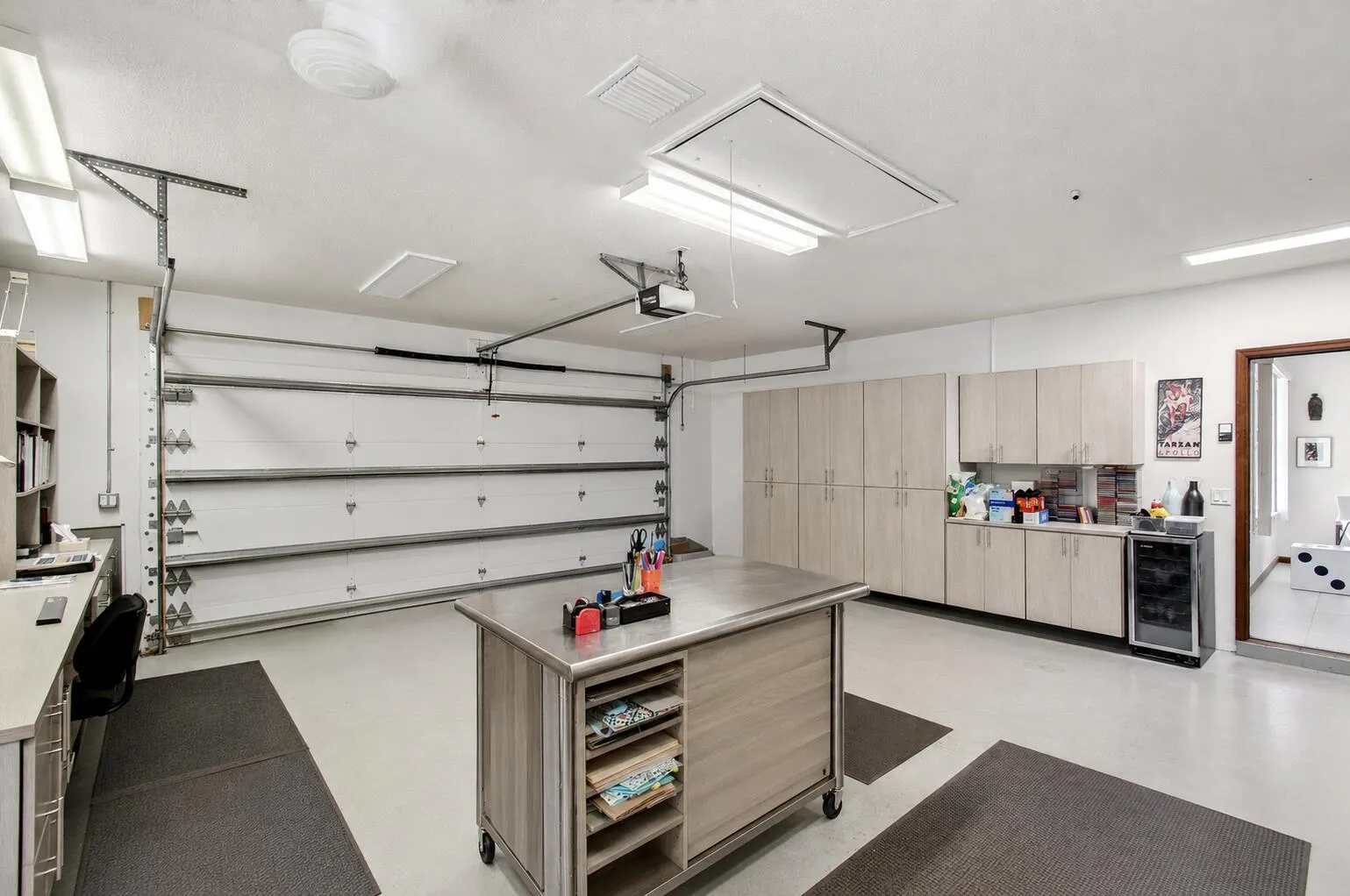Garage with AC