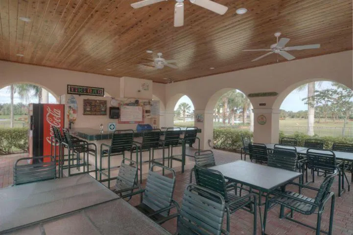 Tiki Bar