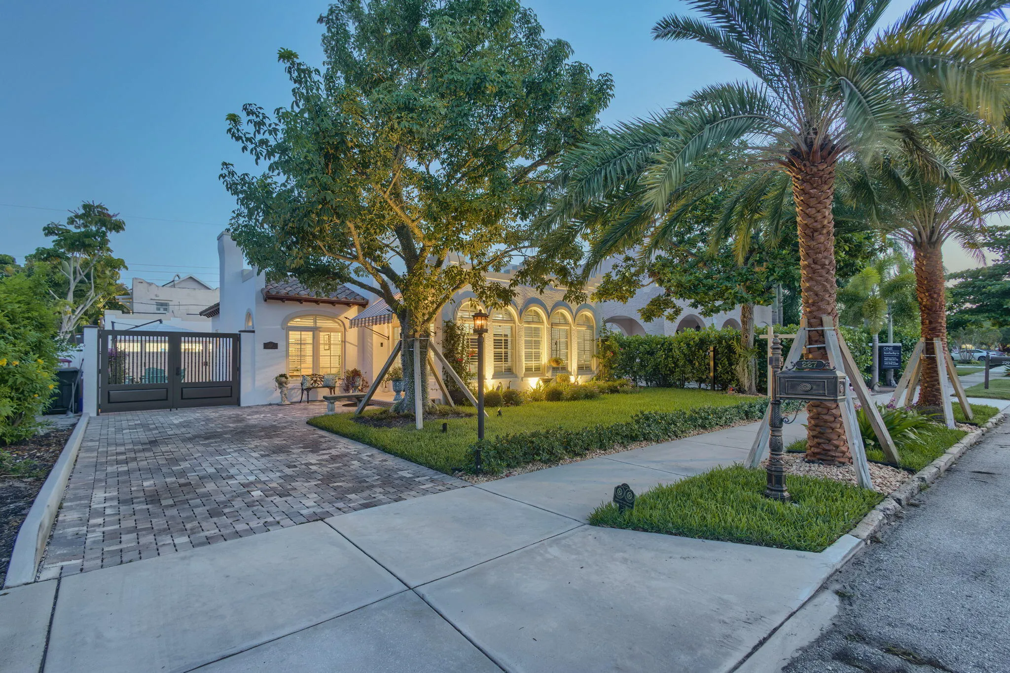 105-web-or-mls-5D1A4673-HDR(5)
