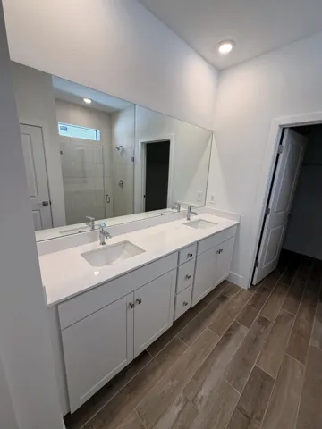 Lot 17 primary bath vanity