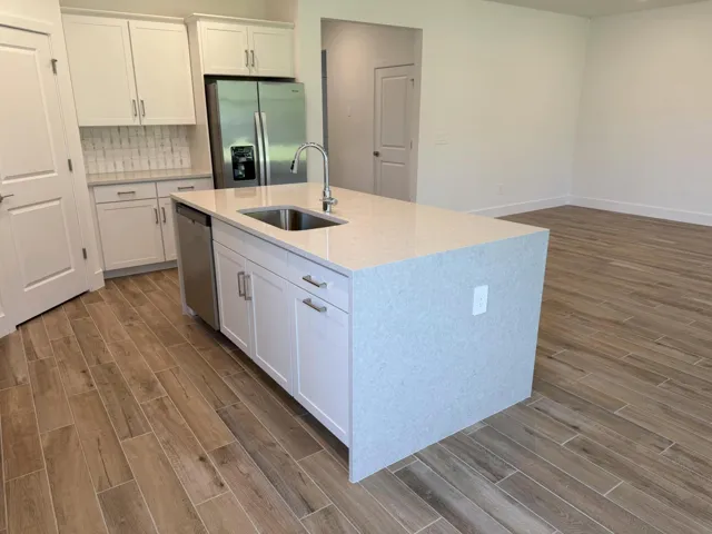 lot 17 kitchen island