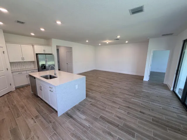 lot 17 great room