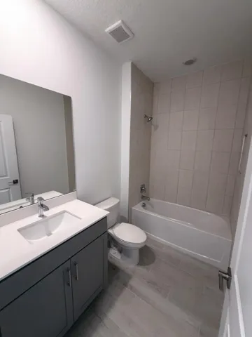 Lot 16 bathroom 2