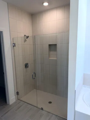 lot 16 primary shower