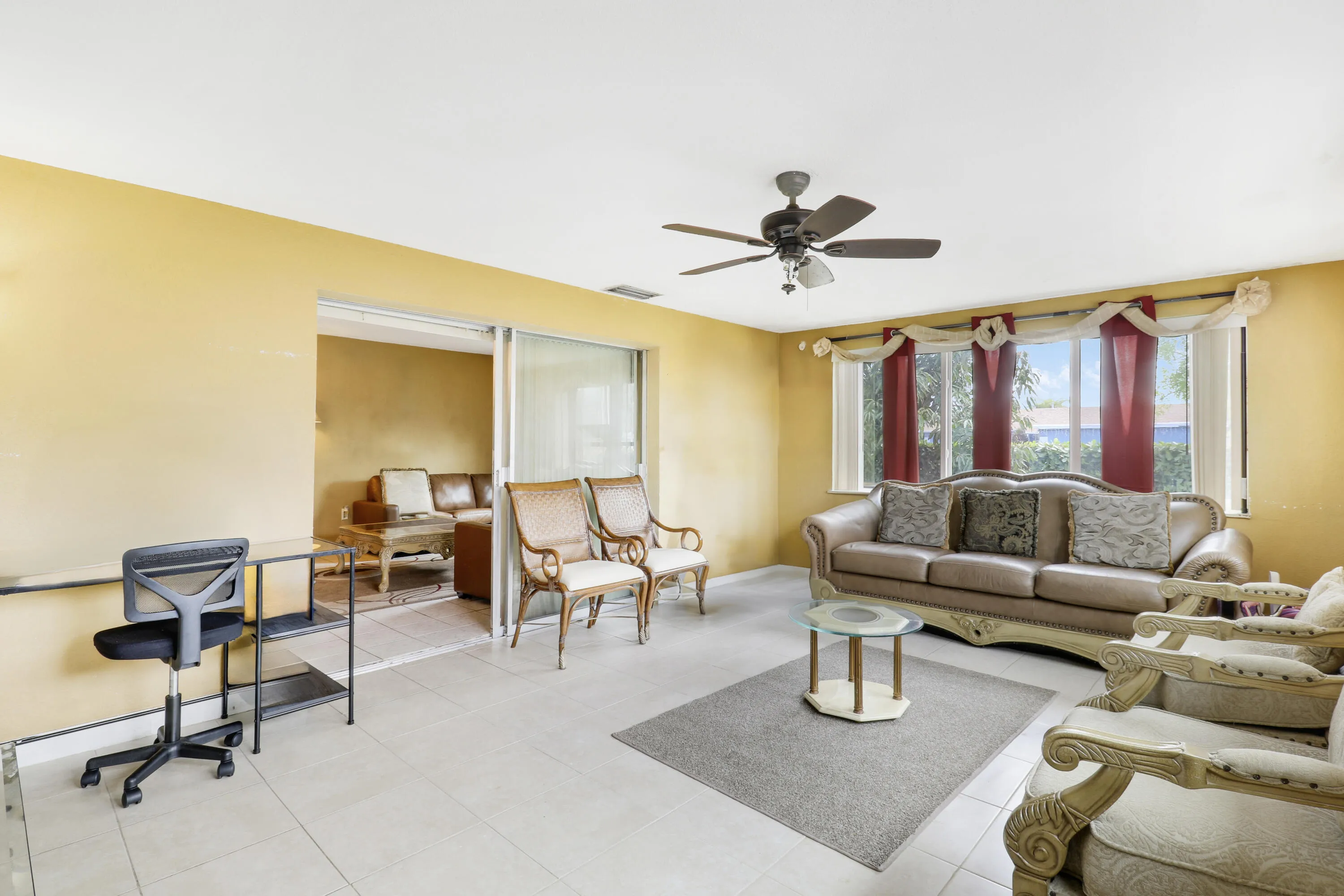 FLORIDA ROOM