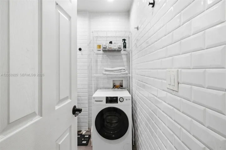 Bathroom/Laundry
