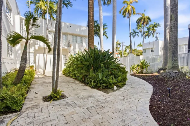 Building Courtyard