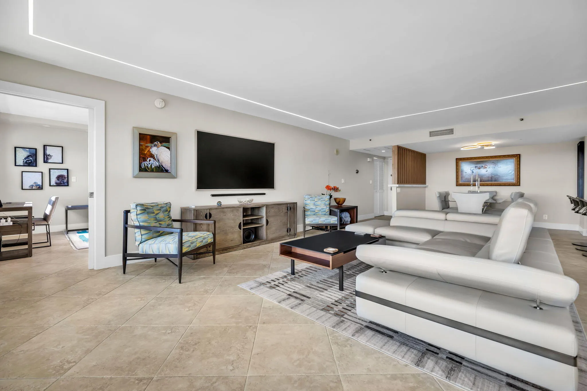 View of living room and principal room