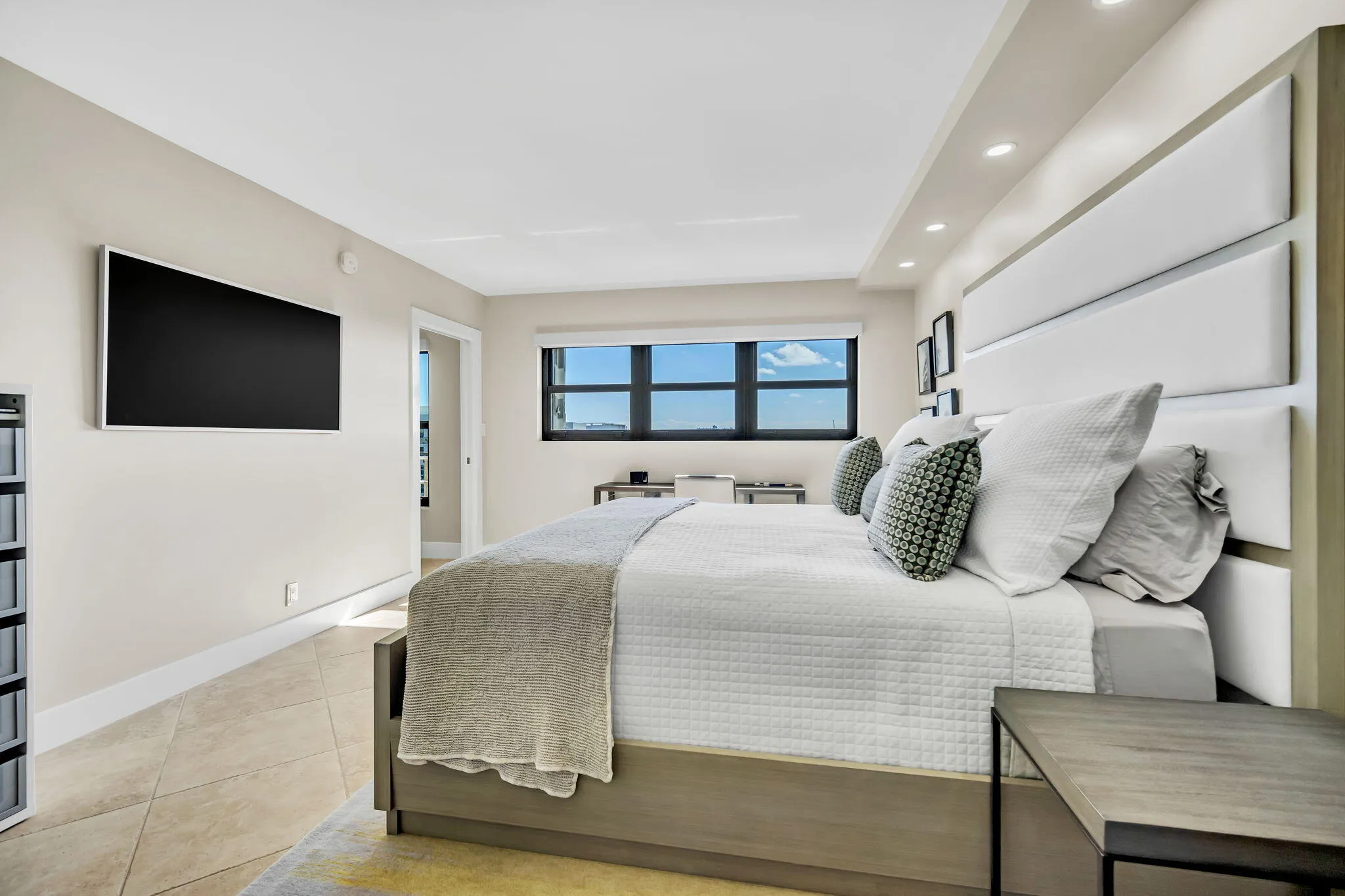 Principal bedroom