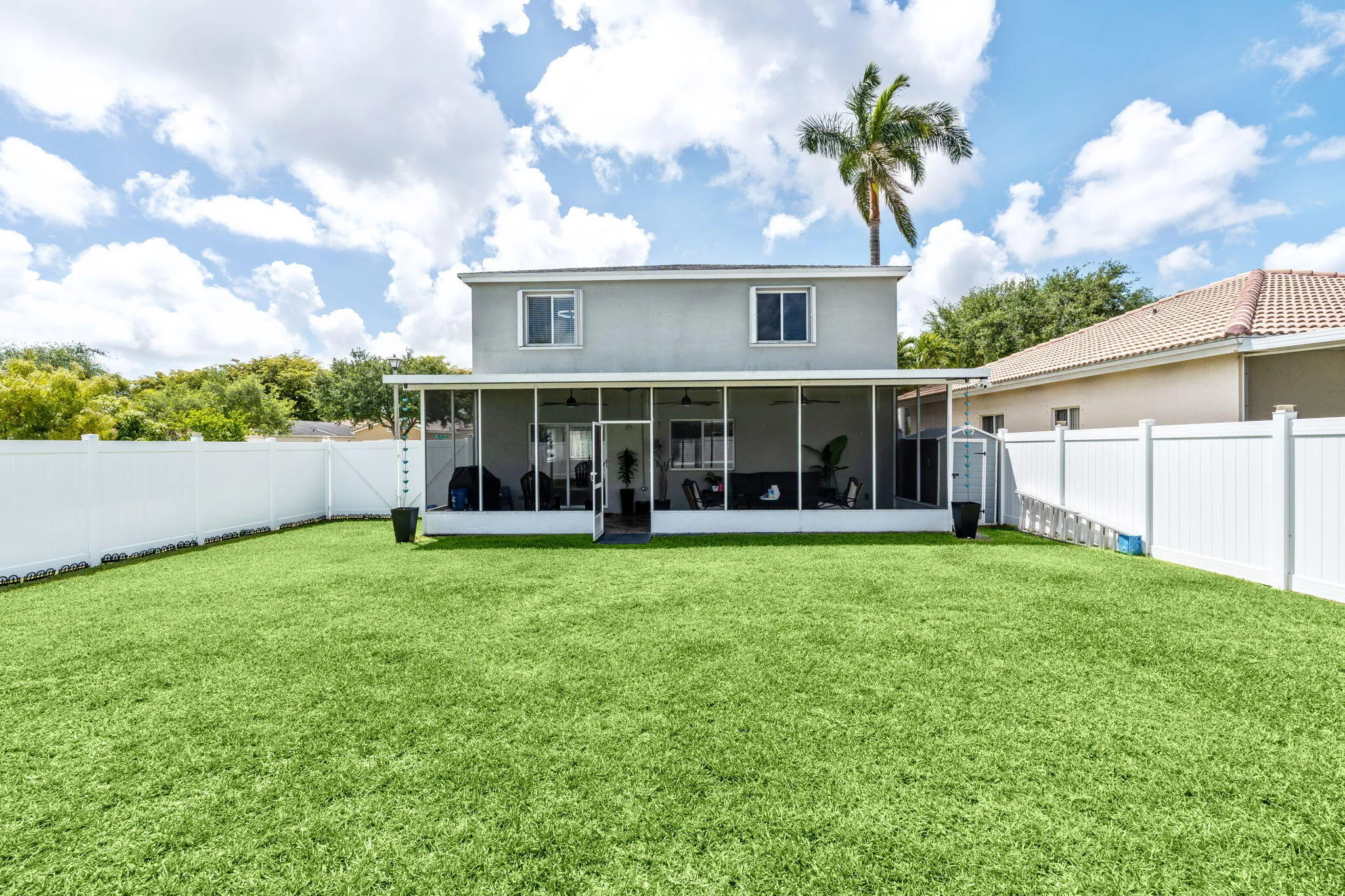 34-web-or-mls-A7404075
