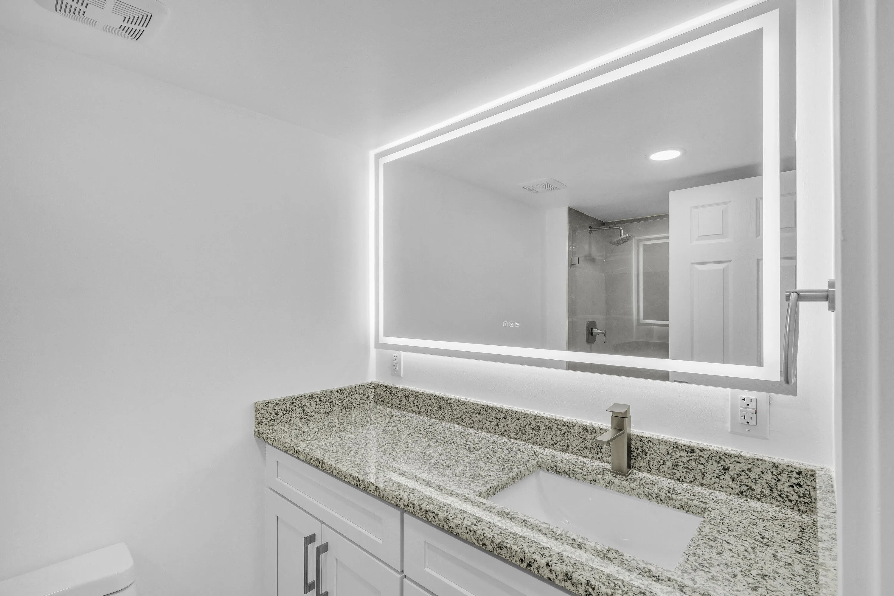 8 Primary Bathroom+Closet (2)