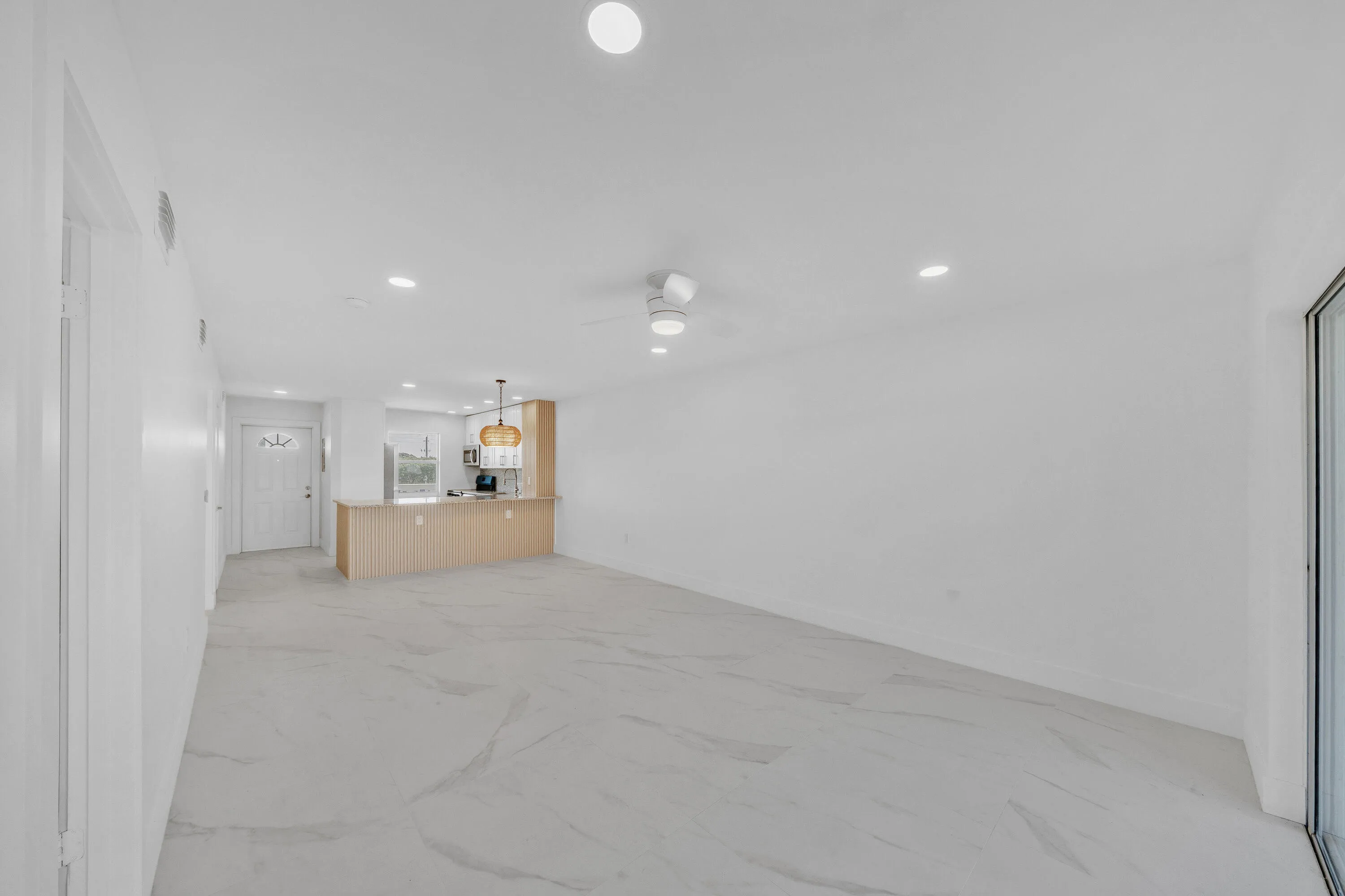 14 Living Area (1)