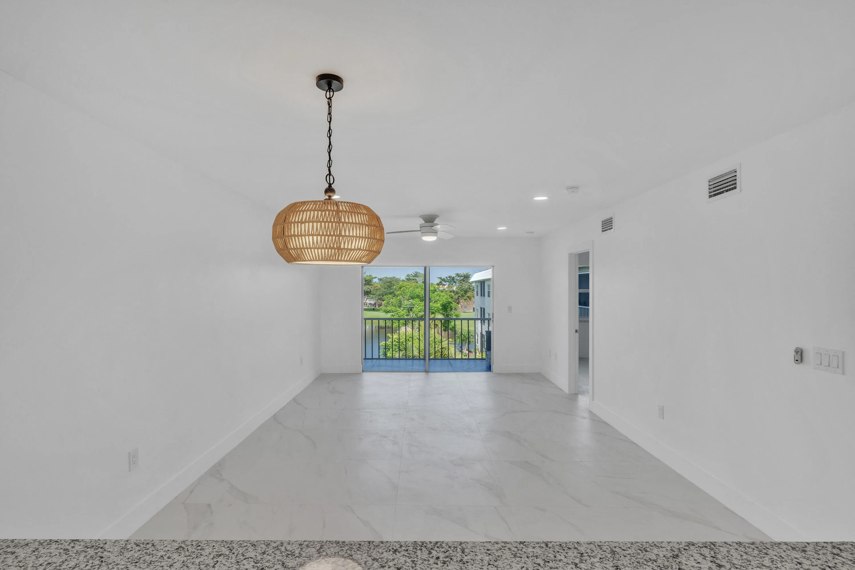 5 Dining Area
