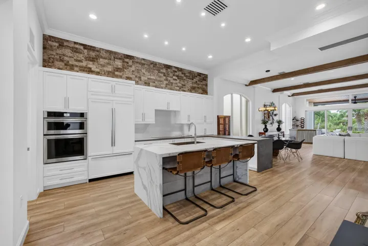 Open Kitchen