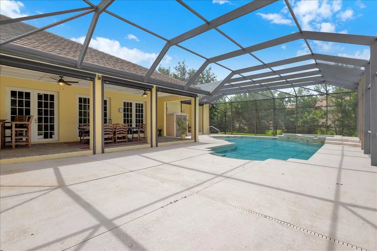 Property photo 100