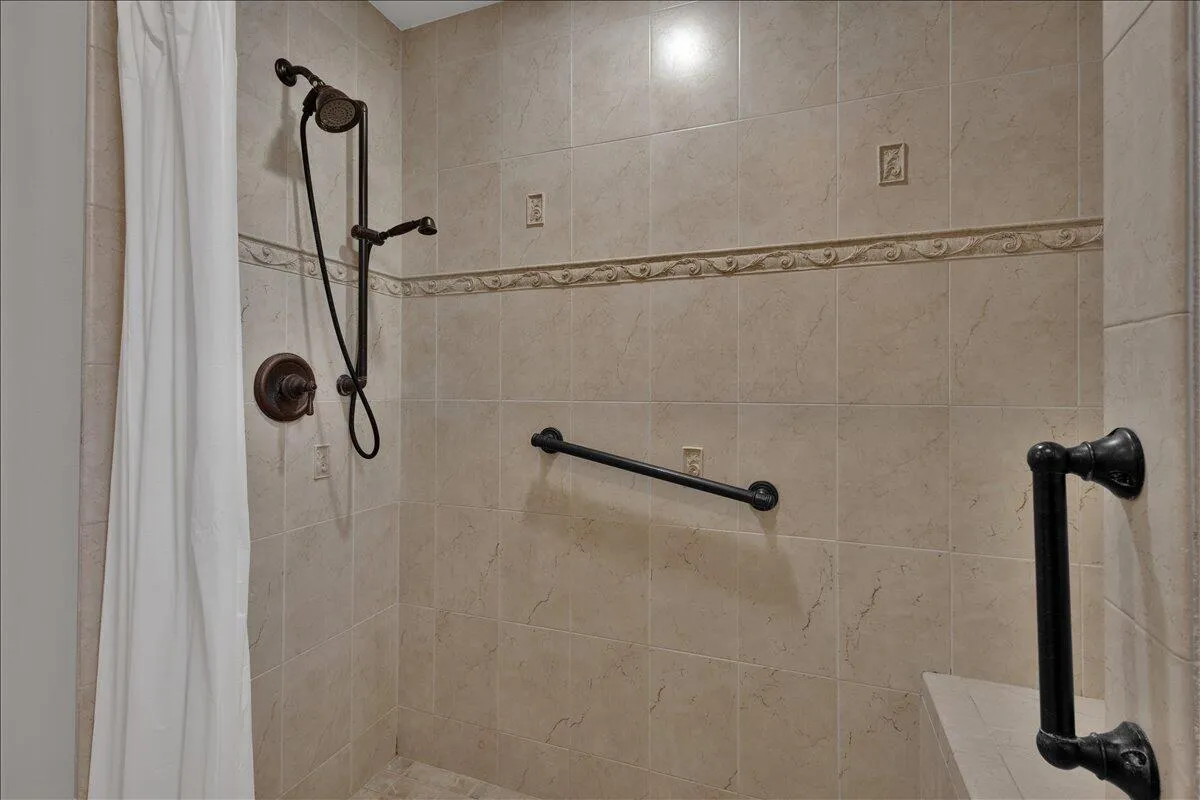 Property photo 80