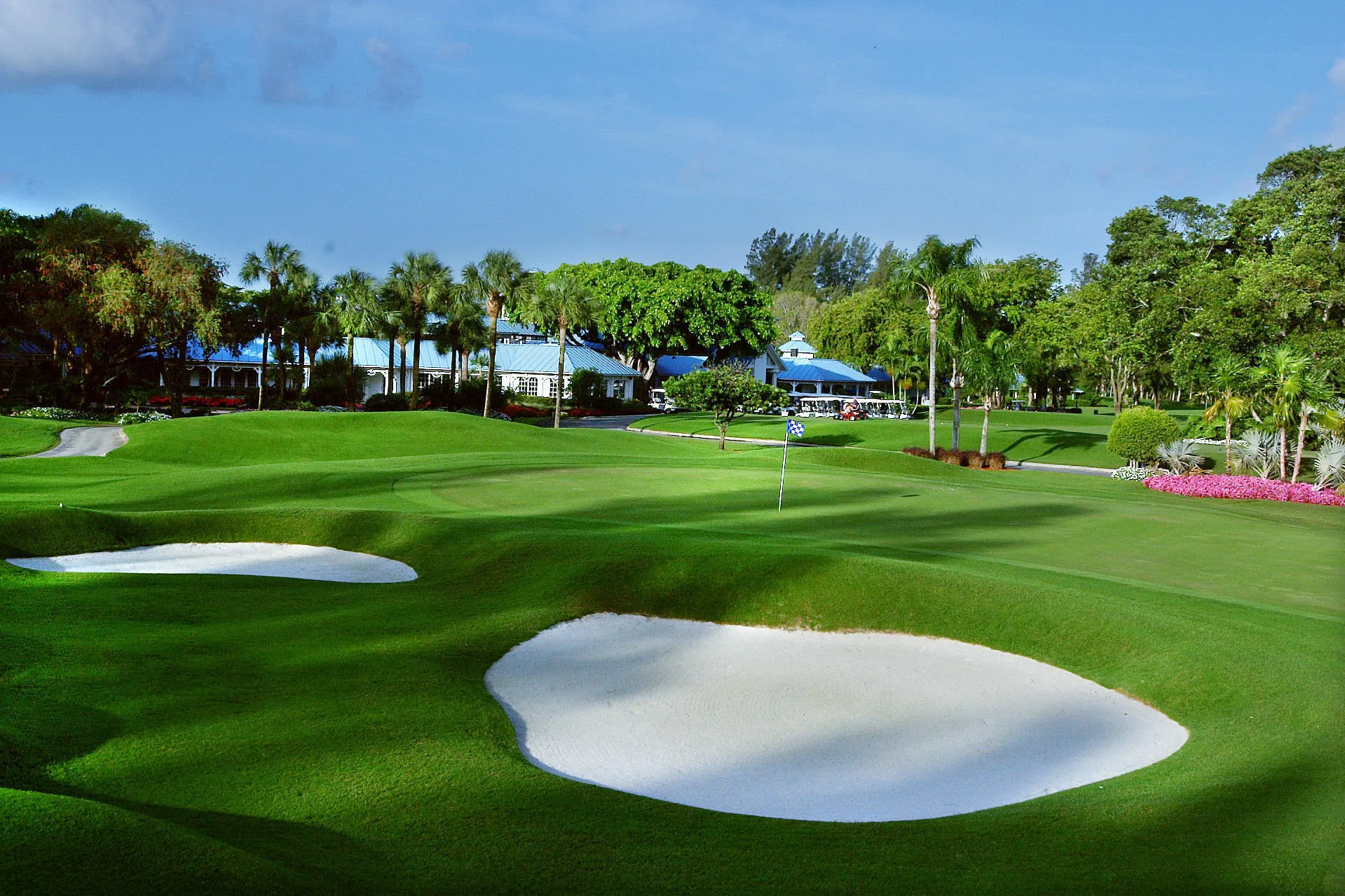 Deer Creek Golf Course in Deer Creek offers a semi-private opportunity to play when you want to and dine at the course clubhouse afterwards.