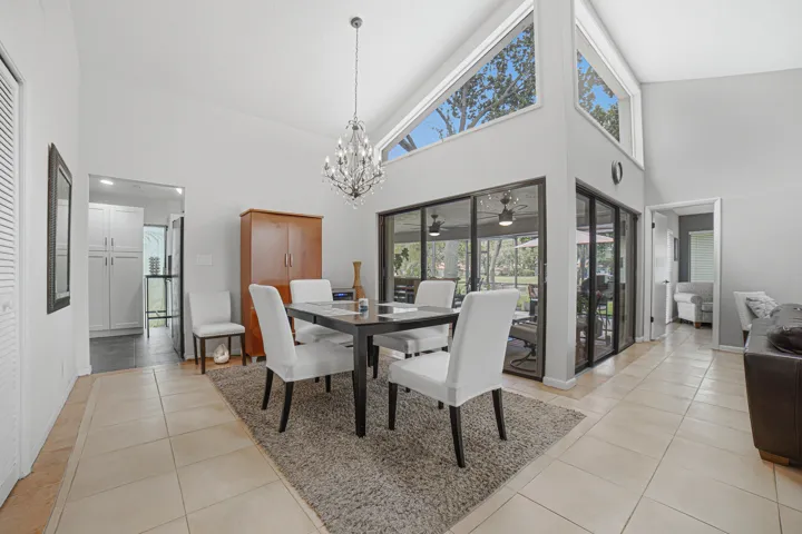 Vaulted ceilings and windows give extra light. At night the stars peep right into the living room.